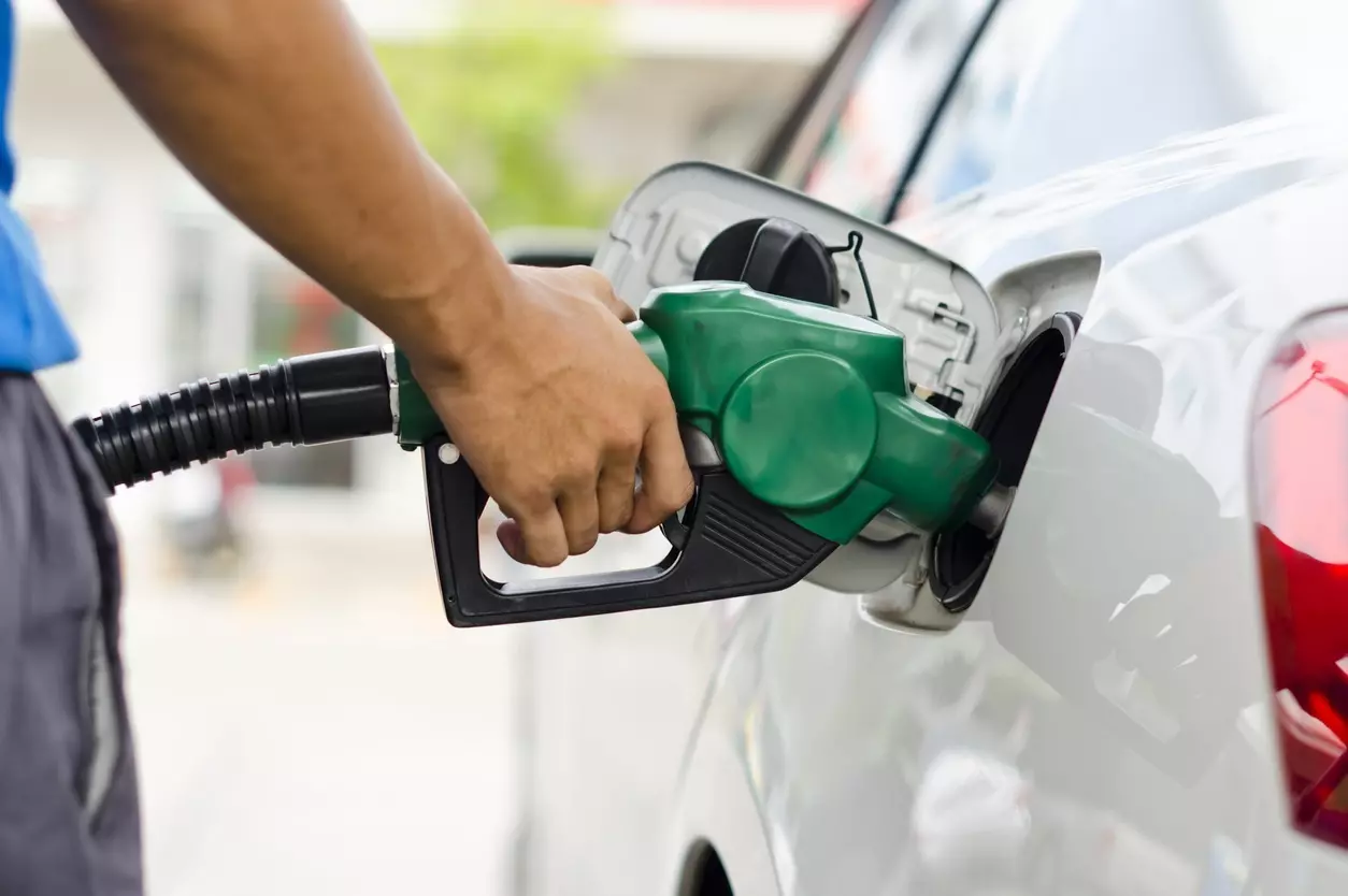 Volta a subir preço da gasolina nos postos, após 15 semanas sem alta